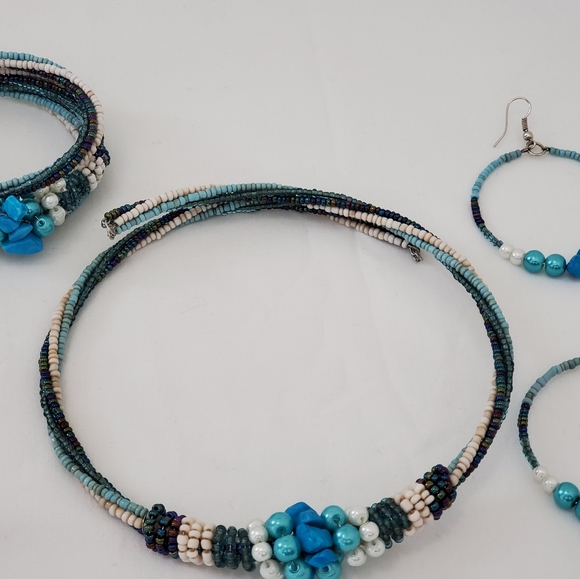 Blue Sea beads and pearl necklace set - Picture 2 of 5